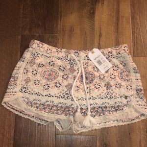 Roxy boho style shorts